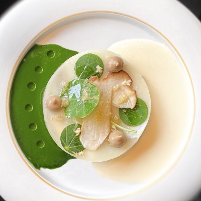 Recette de Chef : Cèpe poché et huile de Noix de France, par Christophe Hay**