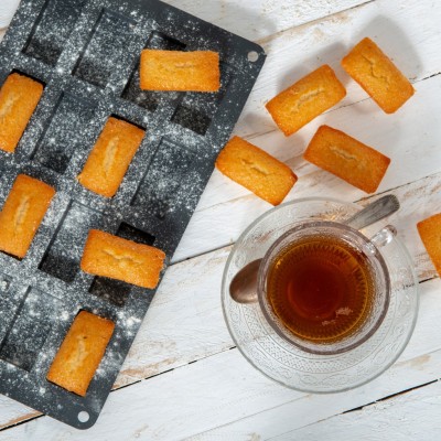 Recipe for Financiers with Pistachio Oil