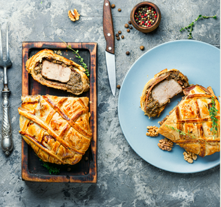 Filet de bœuf en croûte sauce huile de pépin de raisin à la truffe