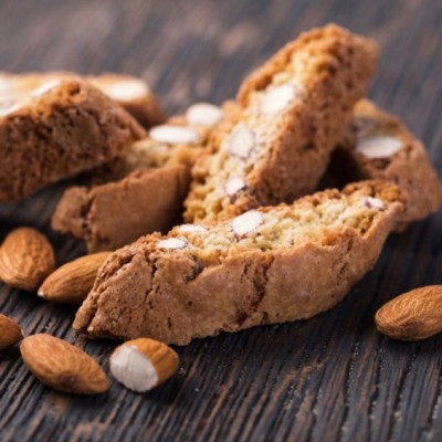 Almond cookies